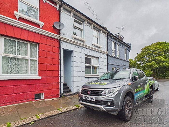 3 Bedroom Terraced House For Sale In Priory Road, Hastings, TN34
