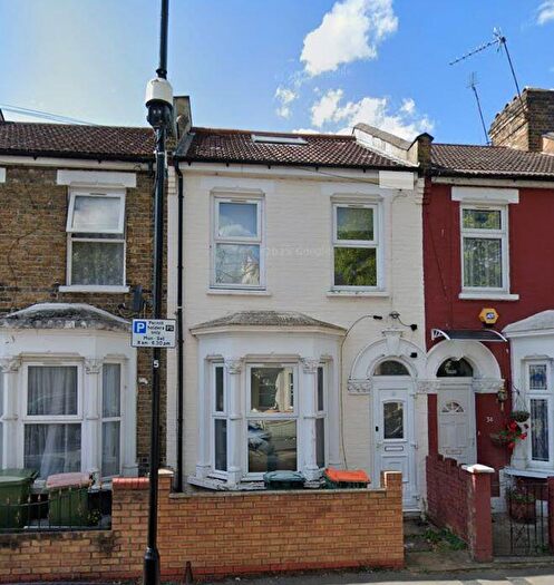 6 Bedroom Terraced House For Sale In Edinburgh Road, London, E13