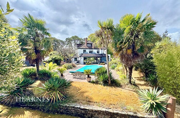 7 Bedroom Detached House For Sale In Benellen Road, Talbot Woods, Bournemouth, BH4