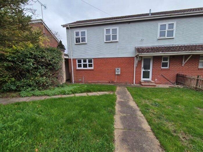 Semi-Detached House For Sale In Hurst Road, Chedgrave, Norwich, Norfolk, NR14
