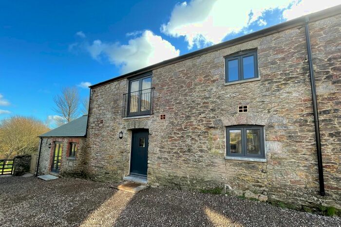 3 Bedroom Barn Conversion To Rent In Brixton, Plymouth PL8