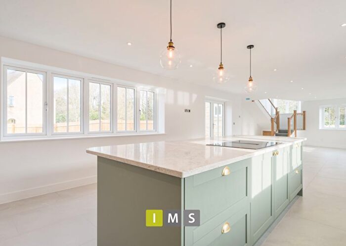 4 Bedroom Detached House For Sale In Station Road, Bletchingdon, Kidlington, OX5