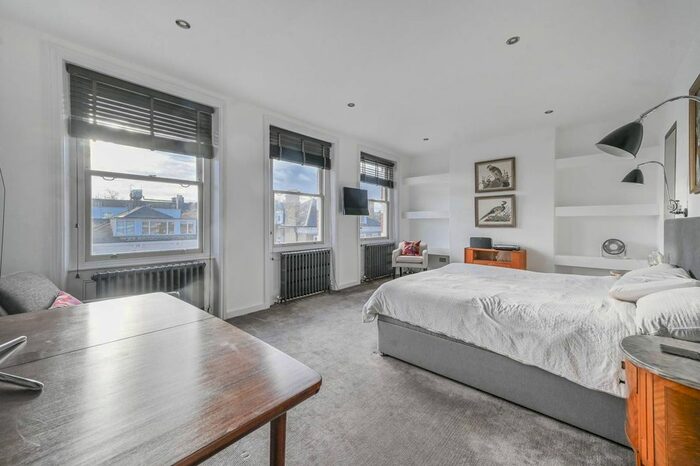 2 Bedroom Flat To Rent In Bramham Gardens, South Kensington, London, SW5