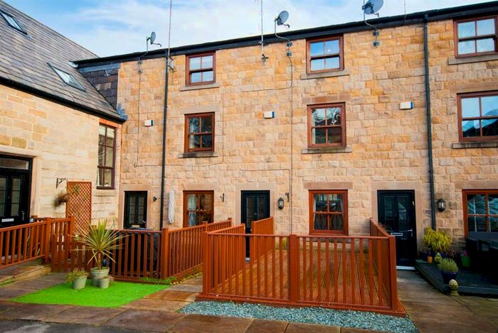 3 Bedroom Terraced House To Rent In Crow Lane, Ramsbottom, Bury, BL0