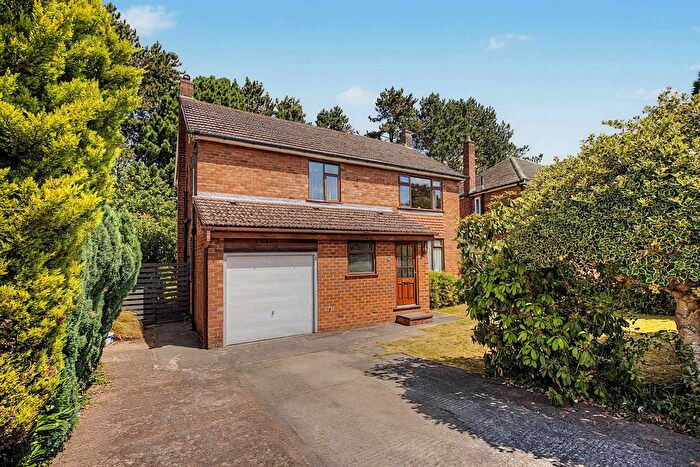 4 Bedroom Detached House For Sale In Winchester Road, Hale, WA15