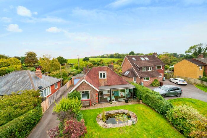 4 Bedroom Detached House For Sale In Hazeley Road, Winchester, SO21