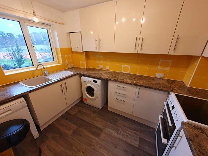 2 Bedroom Flat To Rent In Macmillan House, Basing Road, Banstead, SM7