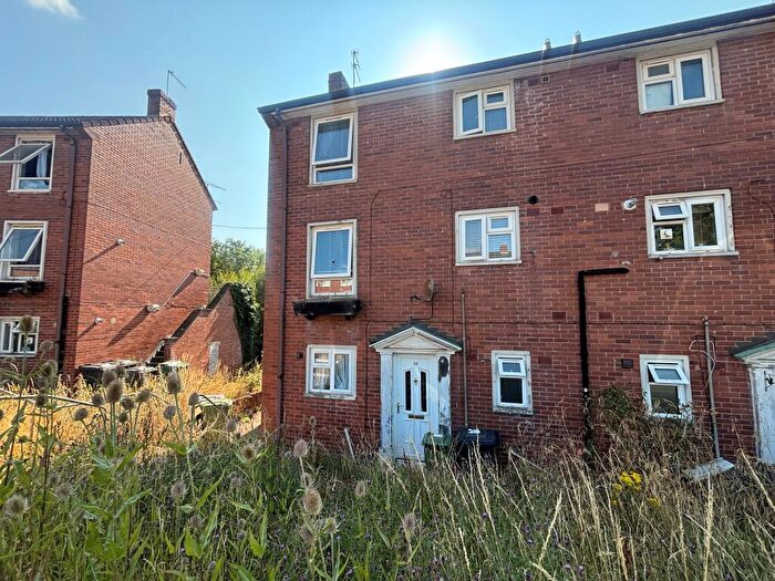 2 Bedroom Maisonette To Rent In Thornpark Rise, Whipton, EX1