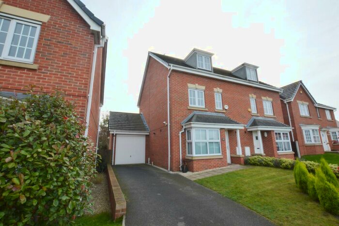 4 Bedroom Semi-Detached House To Rent In Halesworth Road, Handsworth, Sheffield, S13