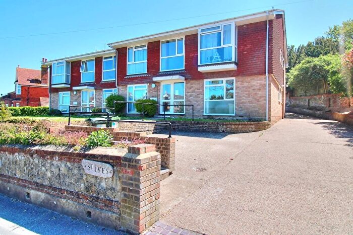 1 Bedroom Semi-Detached House To Rent In Carew Road, Eastbourne, BN21