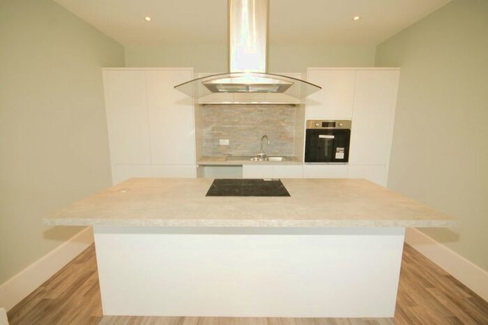 2 Bedroom Flat To Rent In Milton Regis, Sittingbourne, Kent, ME10