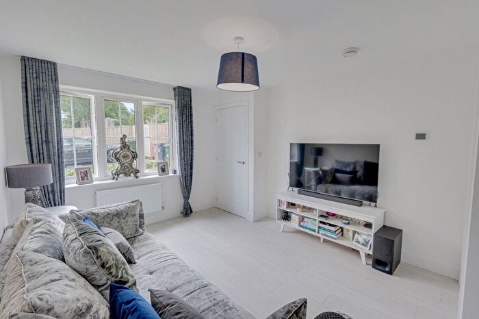3 Bedroom Semi-Detached House For Sale In Brompton Drive, Bradford, West Yorkshire, BD10