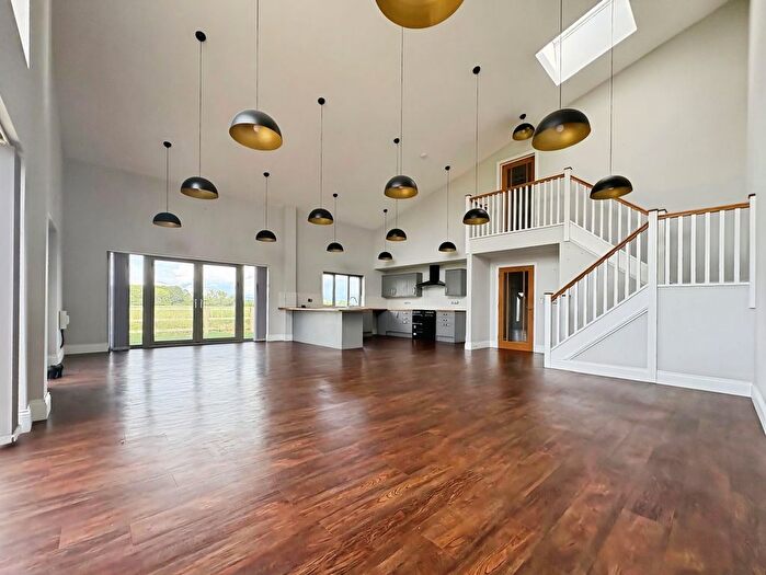 6 Bedroom Property To Rent In Alconbury Hill, Huntingdon, PE28