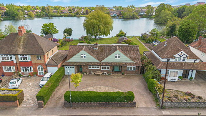 4 Bedroom Detached House For Sale In Summerleaze Road, Maidenhead, SL6