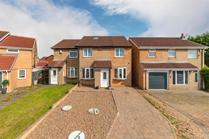 3 Bedroom Semi-Detached House For Sale In Reedham Court, Newcastle Upon Tyne, NE5