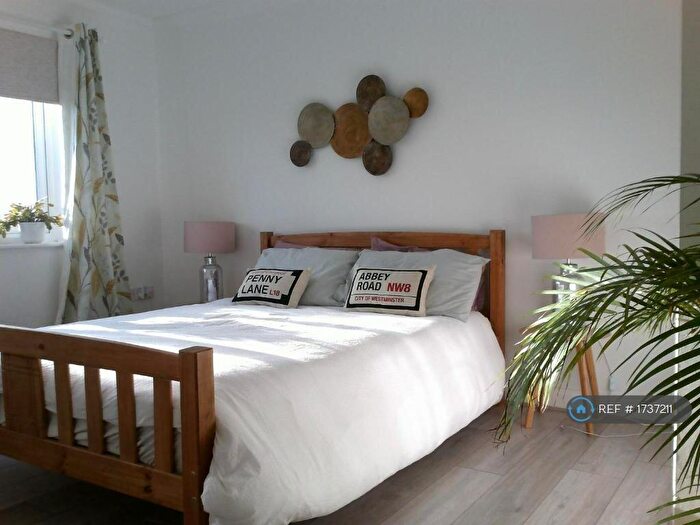 2 Bedroom Flat To Rent In Madison Court, Dagenham, RM10