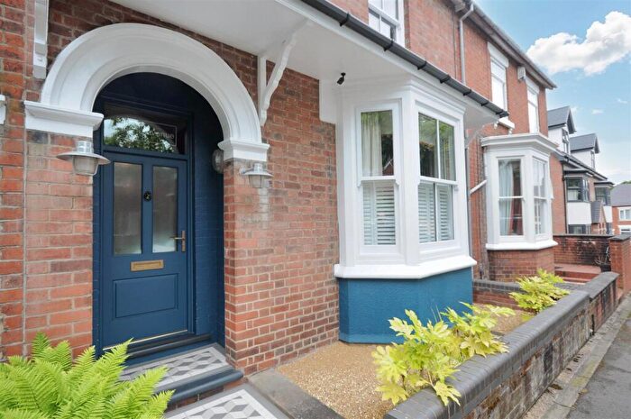 4 Bedroom Town House For Sale In The Avenue, Stone, ST15