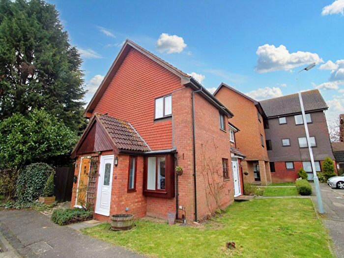 1 Bedroom Semi-Detached House To Rent In Ryeland Close, Yiewsley, UB7