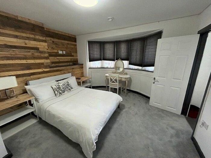 Studio To Rent In Sherrick Green Road, Dollis Hill, NW10