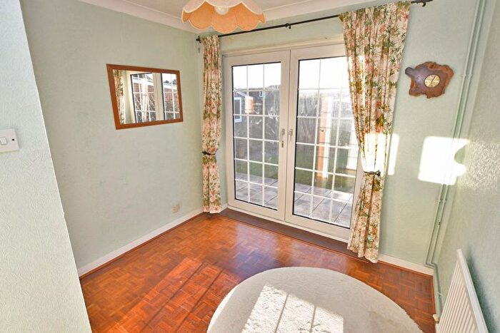3 Bedroom Bungalow For Sale In Blenheim Close, Bearsted, Maidstone, ME15