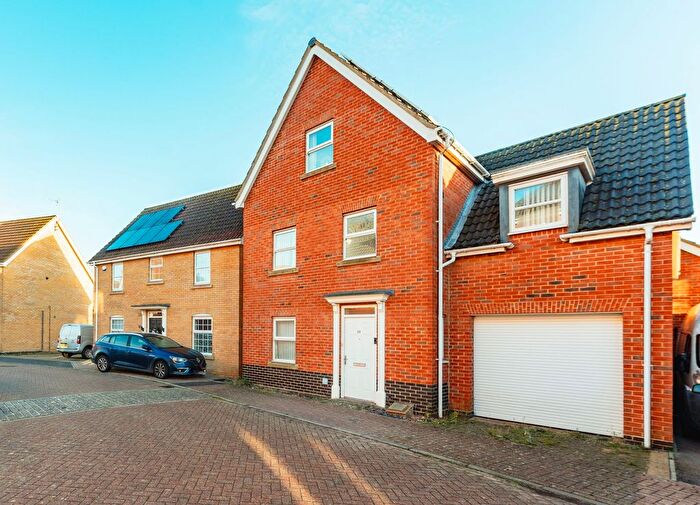 5 Bedroom Detached House For Sale In Killick Crescent, Carlton Colville, NR33