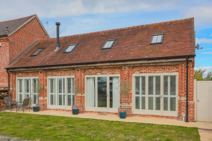 3 Bedroom Barn Conversion For Sale In The Gallery, Henley Road, B80