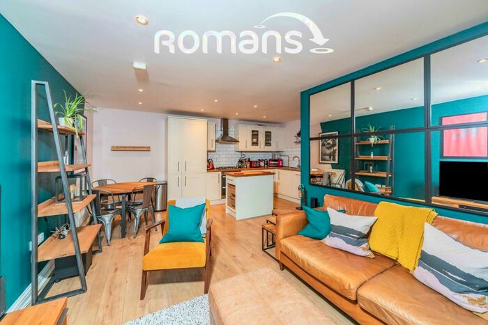 2 Bedroom Apartment To Rent In Ashdene Gardens, Reading, RG30