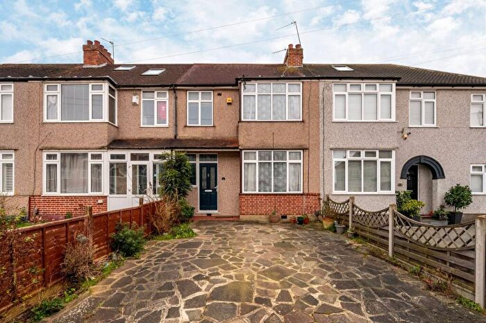 3 Bedroom Terraced House To Rent In Morley Road, Sutton, SM3