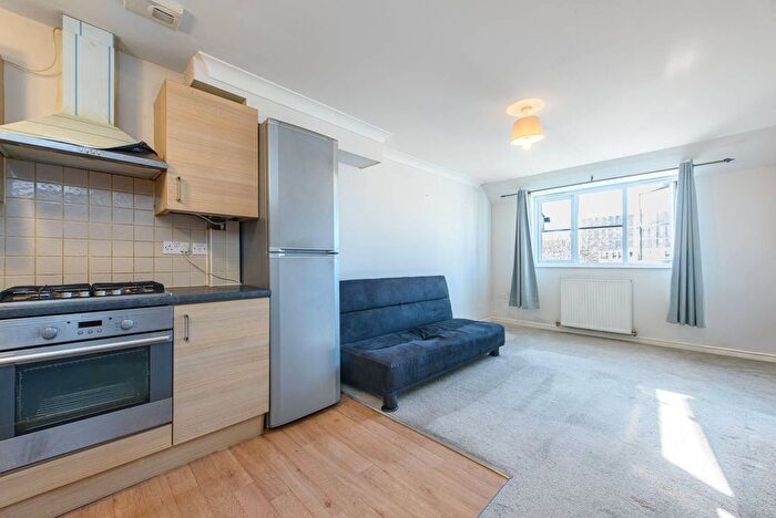 1 Bedroom Flat To Rent In Runway Close, Colindale, London, NW9