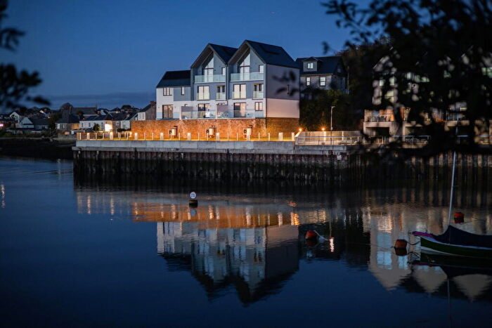 4 Bedroom End Of Terrace House For Sale In Baylys Road, Oreston, Plymouth., PL9