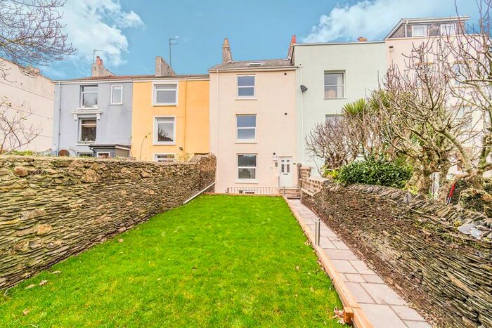 2 Bedroom Flat To Rent In Albert Road, Plymouth, PL2