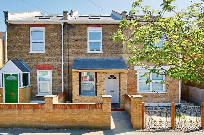 4 Bedroom Terraced House To Rent In Palmerston Road, Wimbledon, SW19