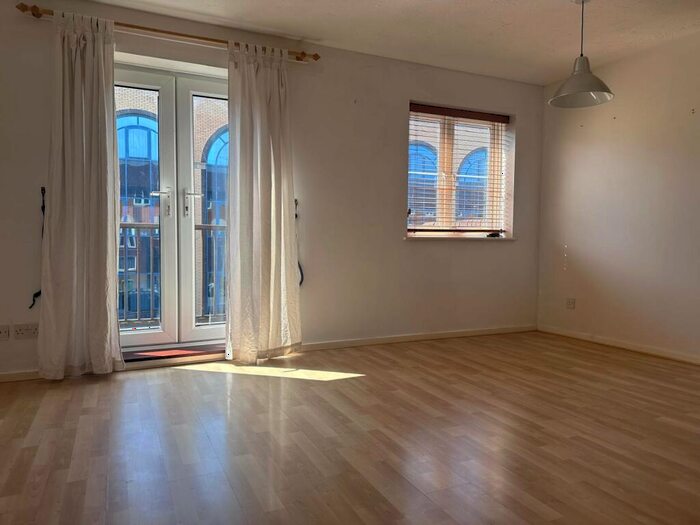 2 Bedroom Apartment To Rent In Terminus Terrace, Southampton, SO14