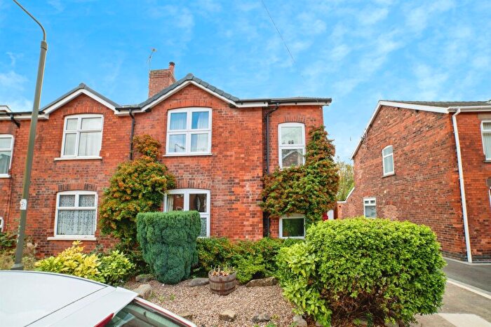 3 Bedroom Semi-Detached House For Sale In Grandfield Street, Loscoe, Heanor, DE75