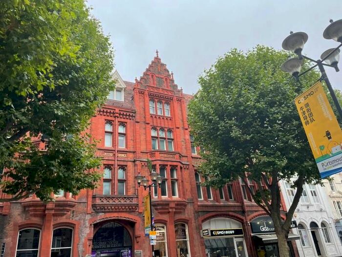 Studio To Rent In Guildhall Walk, Portsmouth, PO1