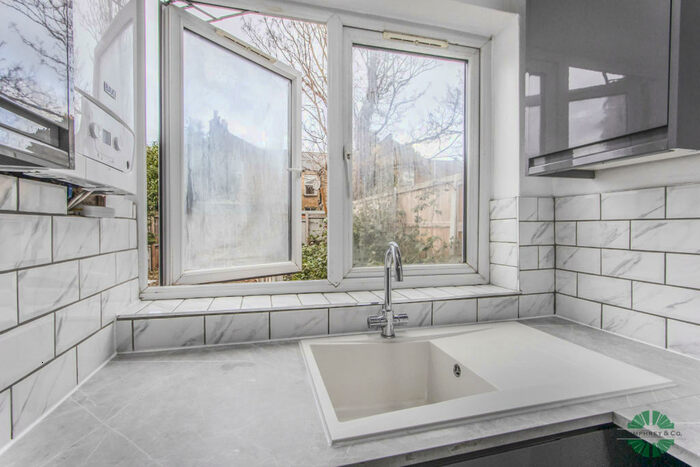 2 Bedroom Flat To Rent In Claude Road, London, E10