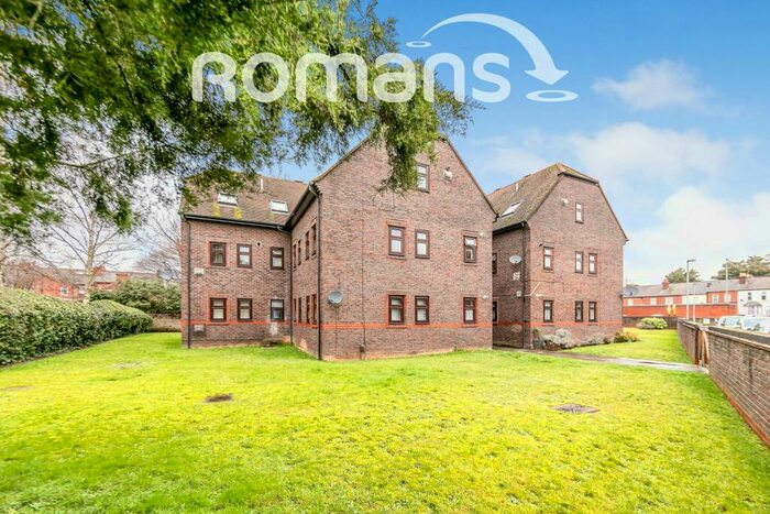 1 Bedroom Apartment To Rent In Brock Gardens, RG30