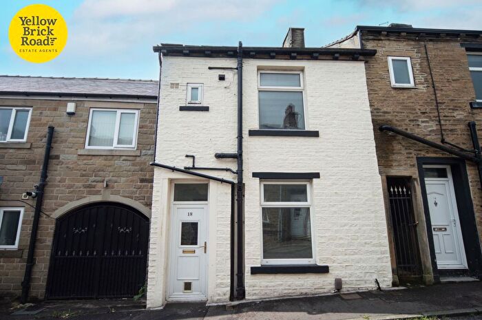2 Bedroom Terraced House To Rent In Thomas Street West, Halifax, HX1