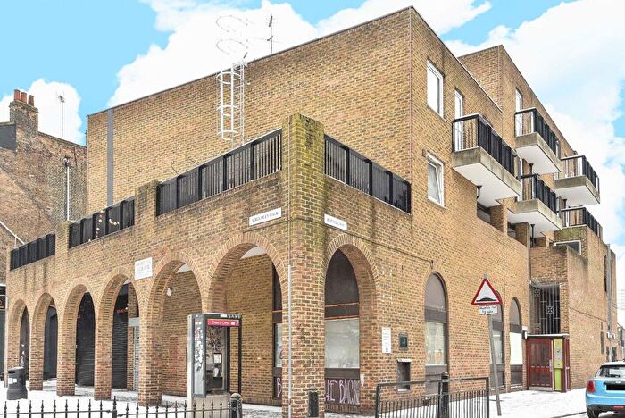 3 Bedroom Flat For Sale In Stroudley Walk, Bow, E3