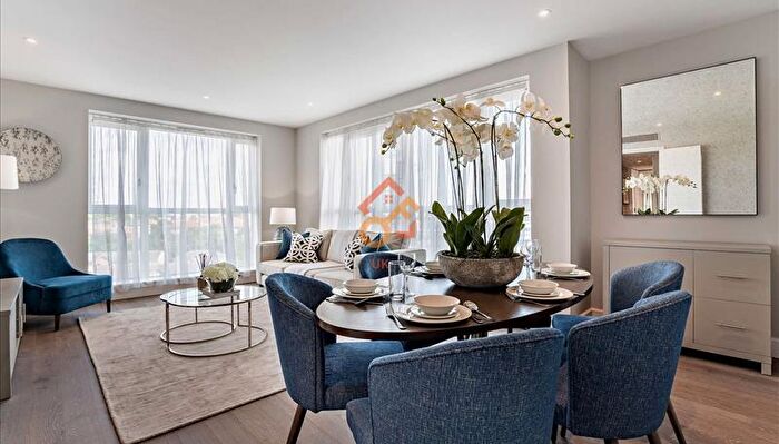 2 Bedroom Flat To Rent In Circus Apartments, Westferry Circus, London, E14