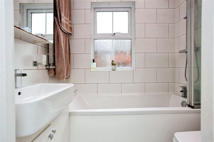 3 Bedroom Terraced House For Sale In Lavender Hill, Tonbridge, Kent, TN9