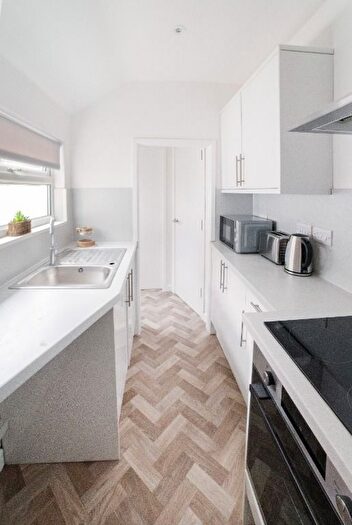 1 Bedroom Flat To Rent In Mundella Road, Nottingham, Nottinghamshire, NG2