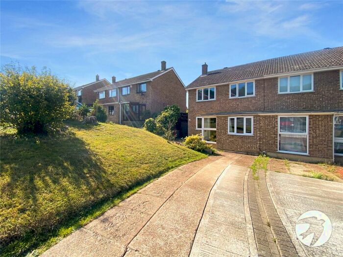 4 Bedroom End Of Terrace House To Rent In Hale Road, Cliffe Woods, Rochester, Kent, ME3