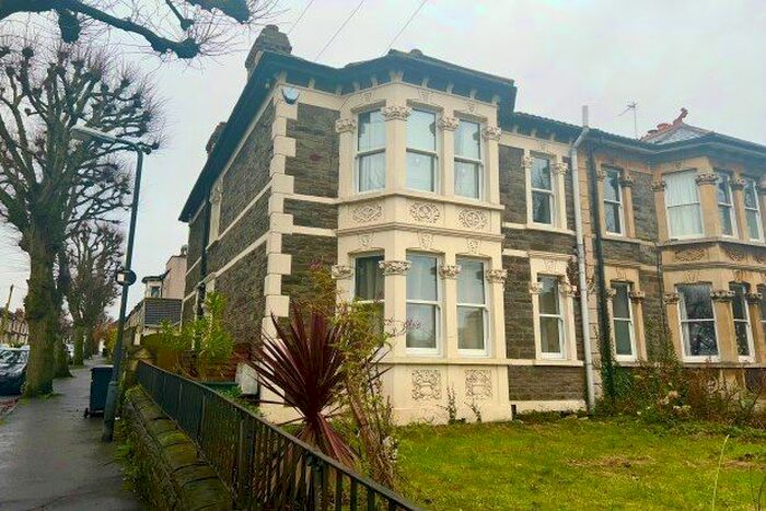 5 Bedroom Property To Rent In Downend Road, Bristol BS16