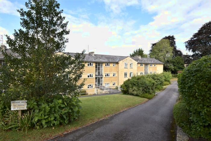 2 Bedroom Apartment To Rent In Chatham Park, Bath, Somerset, BA2