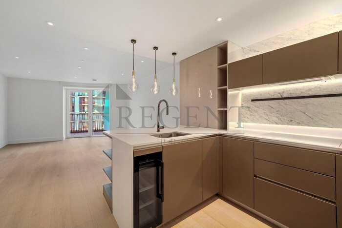 2 Bedroom Flat To Rent In Cassini Apartments, Cascade Way, W12