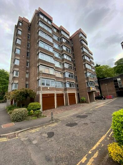 Studio To Rent In Lethington Avenue, Shawlands, Glasgow, G41