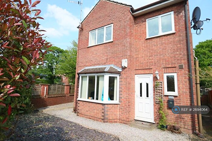 2 Bedroom Flat To Rent In Holly House, Wilmslow, SK9