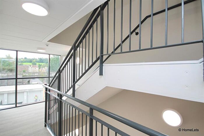 1 Bedroom Flat To Rent In Apartment, Lower Bristol Road, BA2