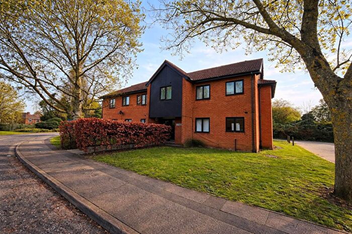 2 Bedroom Flat To Rent In Stagshaw Drive, Fletton, Peterborough, PE2